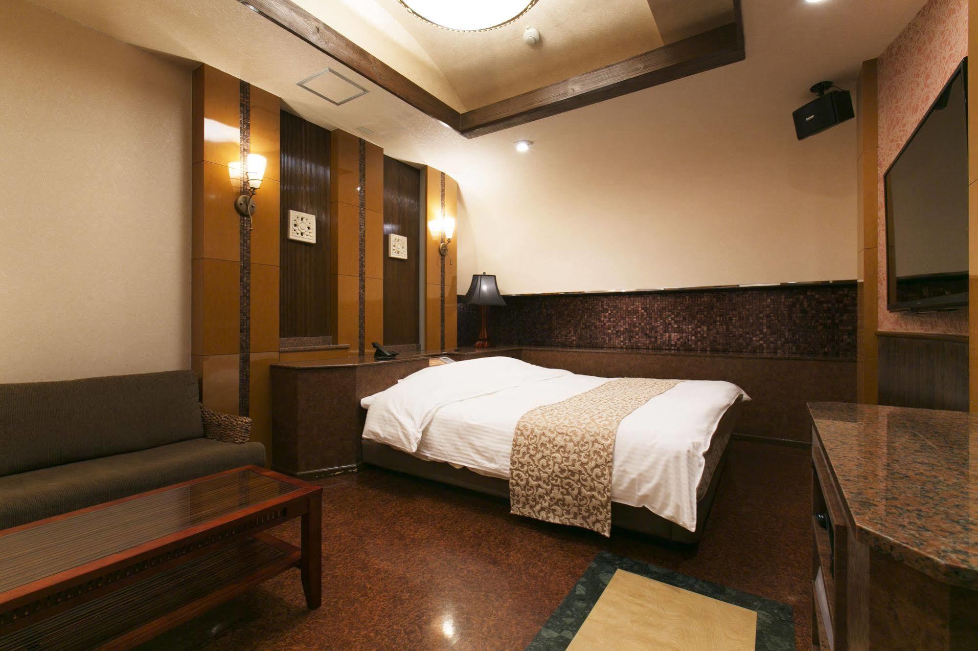 Hotel Atlantis Toyonaka (Adults Only) Extérieur photo
